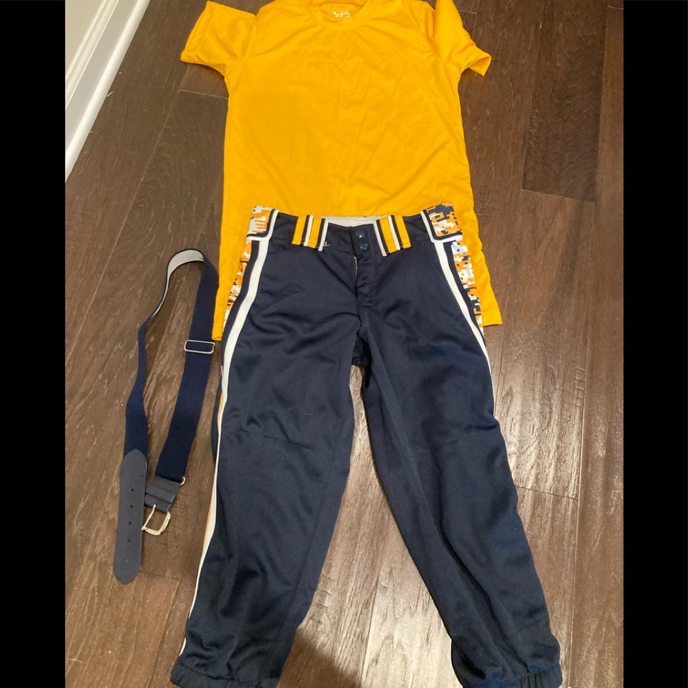 Boombah women’s softball pants & shirt size M